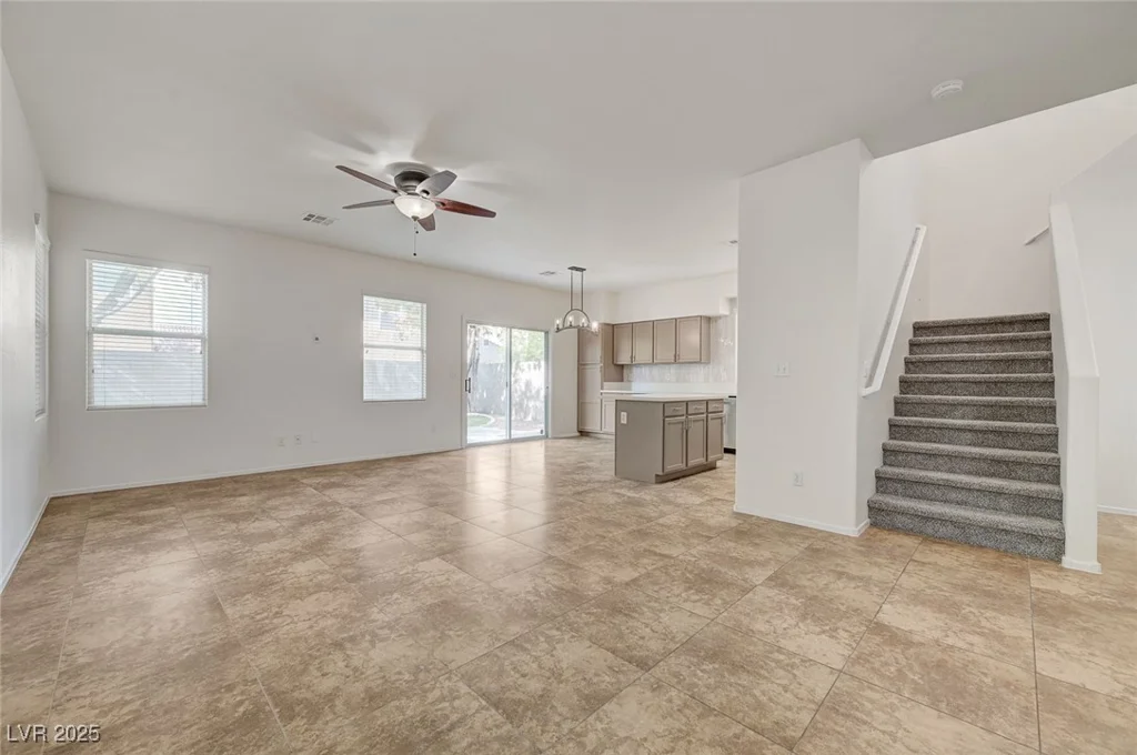 9452 Plover Falls, Las Vegas, NV 89149