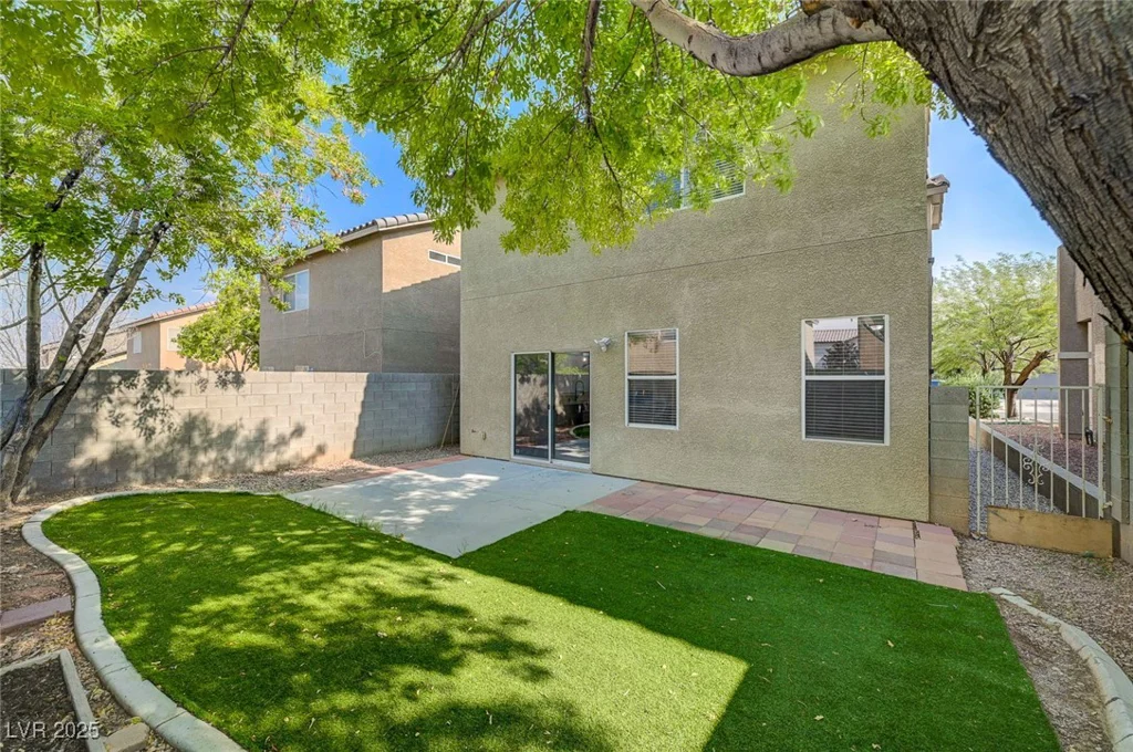9452 Plover Falls, Las Vegas, NV 89149