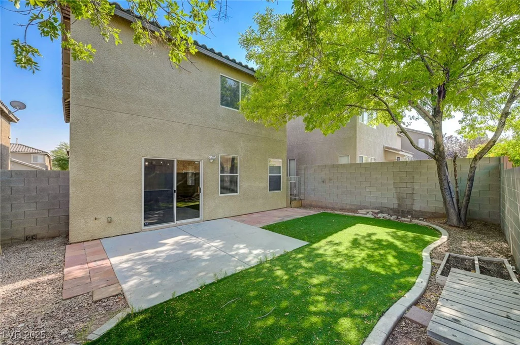 9452 Plover Falls, Las Vegas, NV 89149