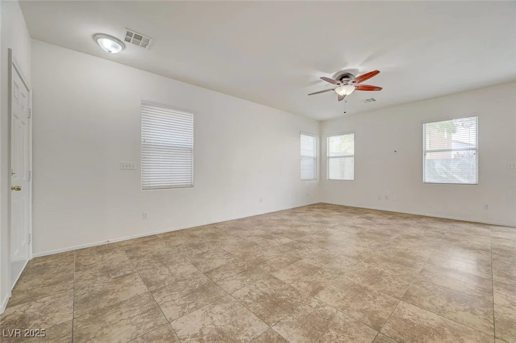 9452 Plover Falls, Las Vegas, NV 89149