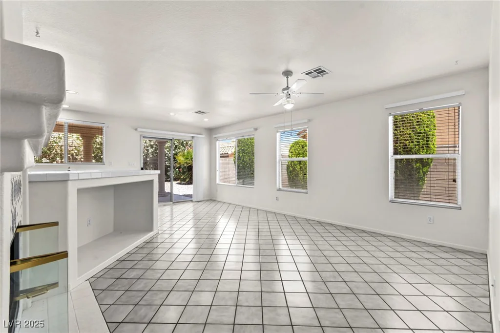 1540 Singing Bird, North Las Vegas, NV 89031