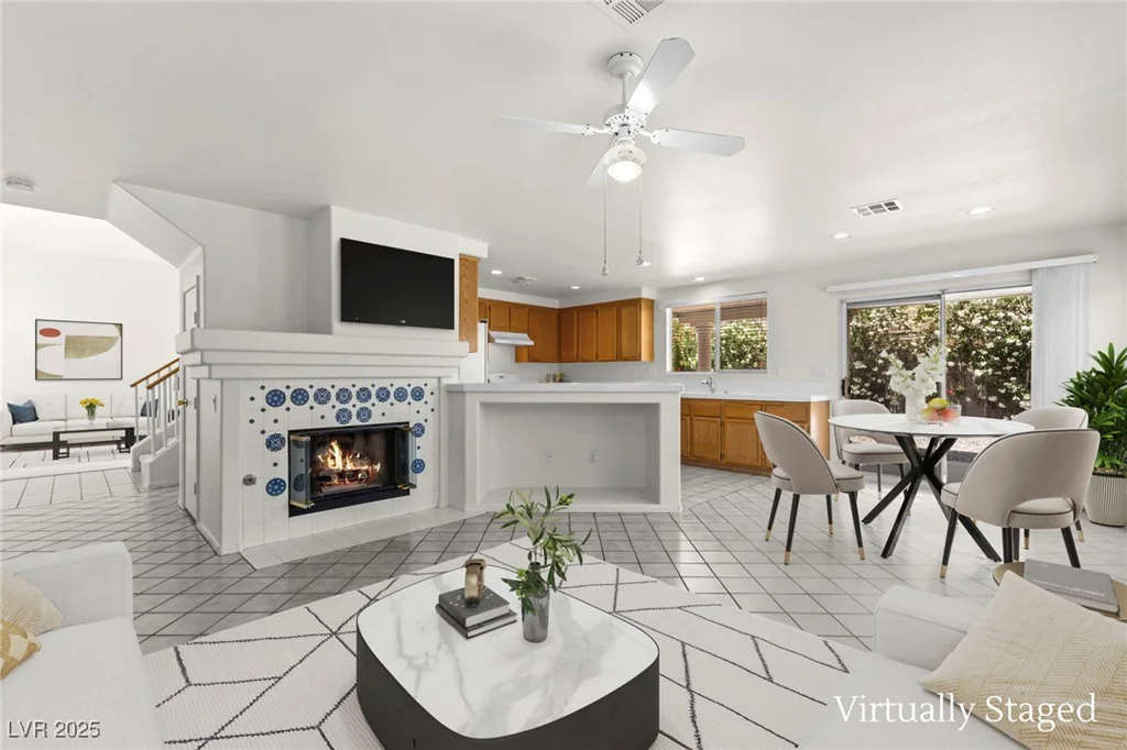 1540 Singing Bird, North Las Vegas, NV 89031