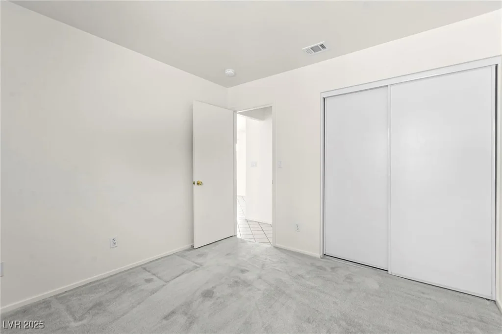 1540 Singing Bird, North Las Vegas, NV 89031