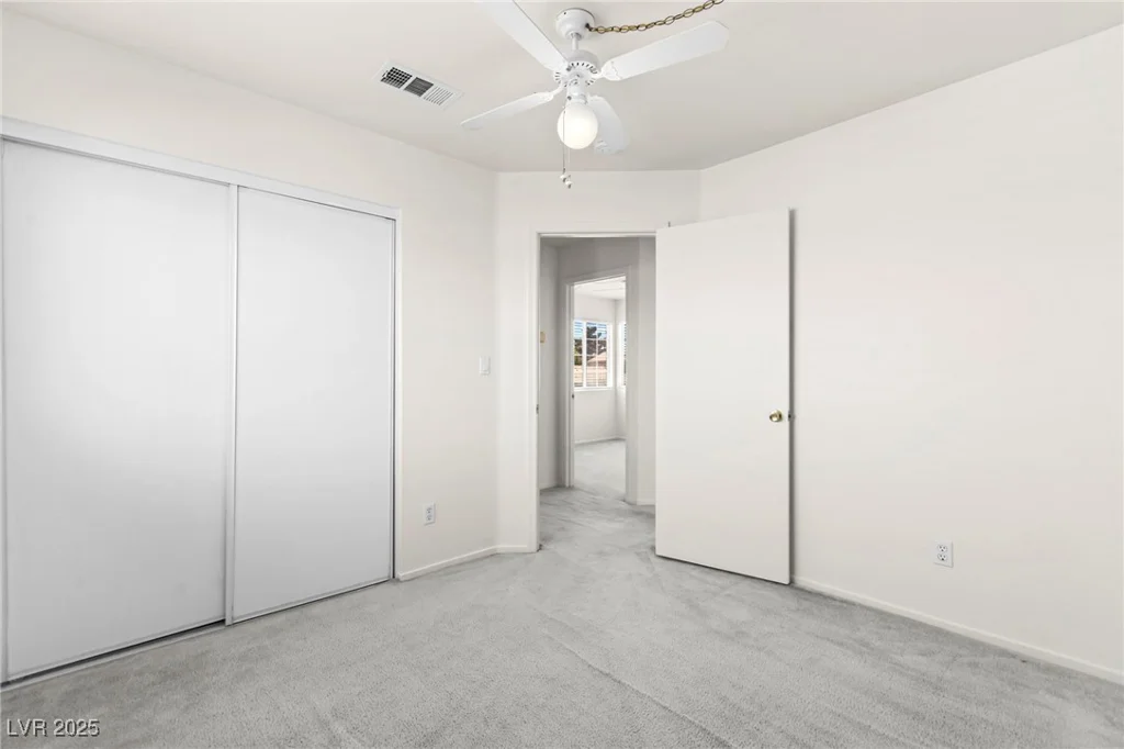 1540 Singing Bird, North Las Vegas, NV 89031