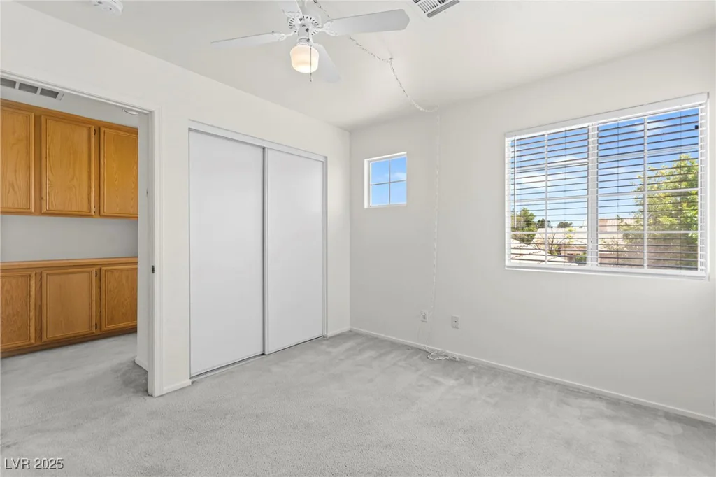 1540 Singing Bird, North Las Vegas, NV 89031