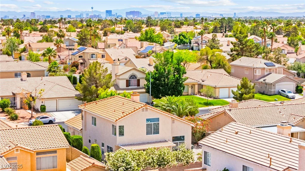 1540 Singing Bird, North Las Vegas, NV 89031