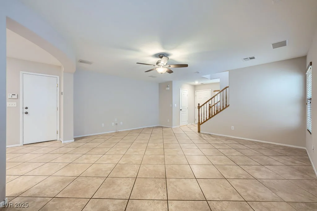 765 Jewel Tower, Las Vegas, NV 89178