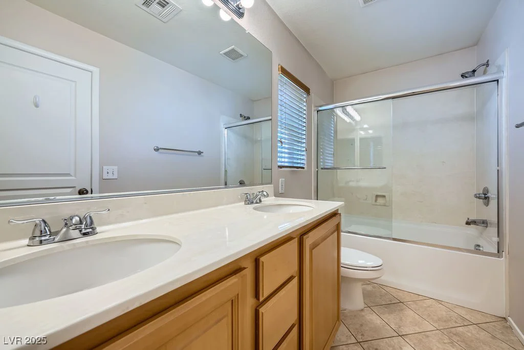 765 Jewel Tower, Las Vegas, NV 89178
