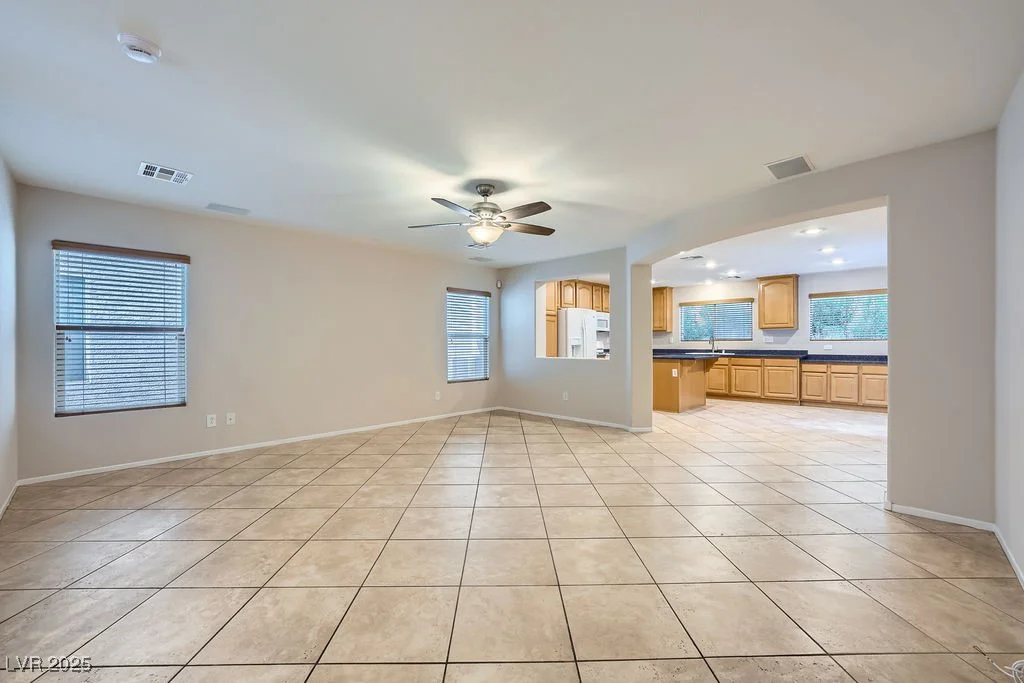 765 Jewel Tower, Las Vegas, NV 89178