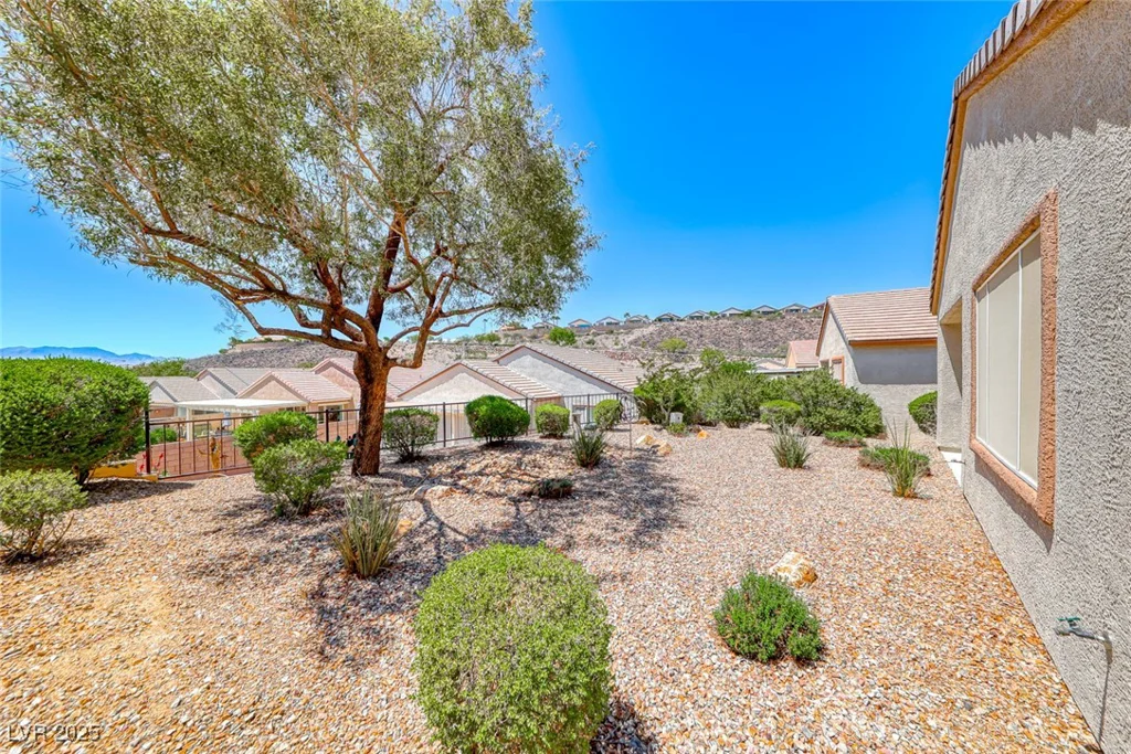 2501 Celestial Light, Henderson, NV 89044