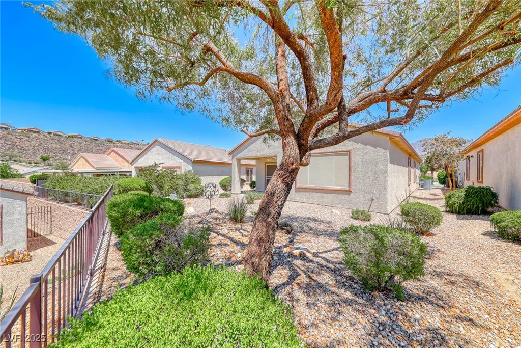 2501 Celestial Light, Henderson, NV 89044