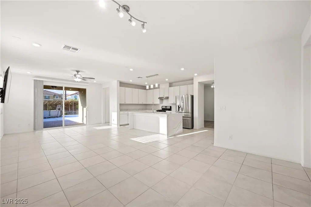 1106 Brilliant Meadow, North Las Vegas, NV 89086