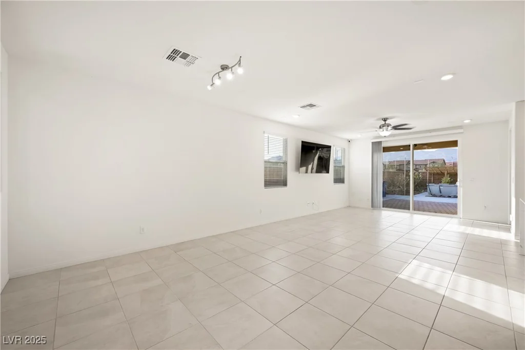 1106 Brilliant Meadow, North Las Vegas, NV 89086