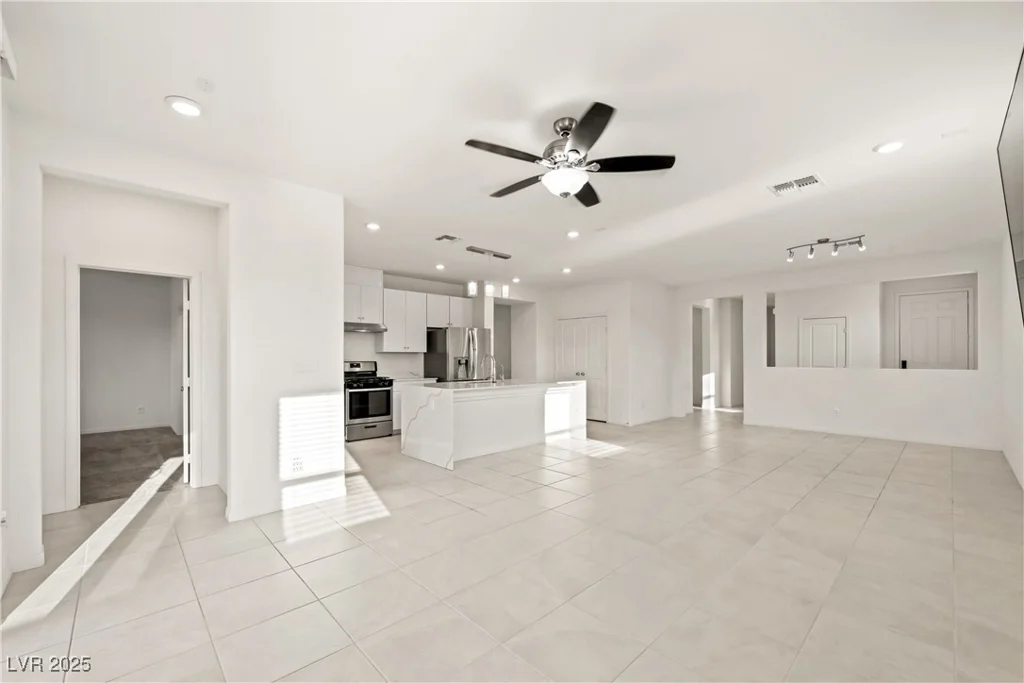 1106 Brilliant Meadow, North Las Vegas, NV 89086