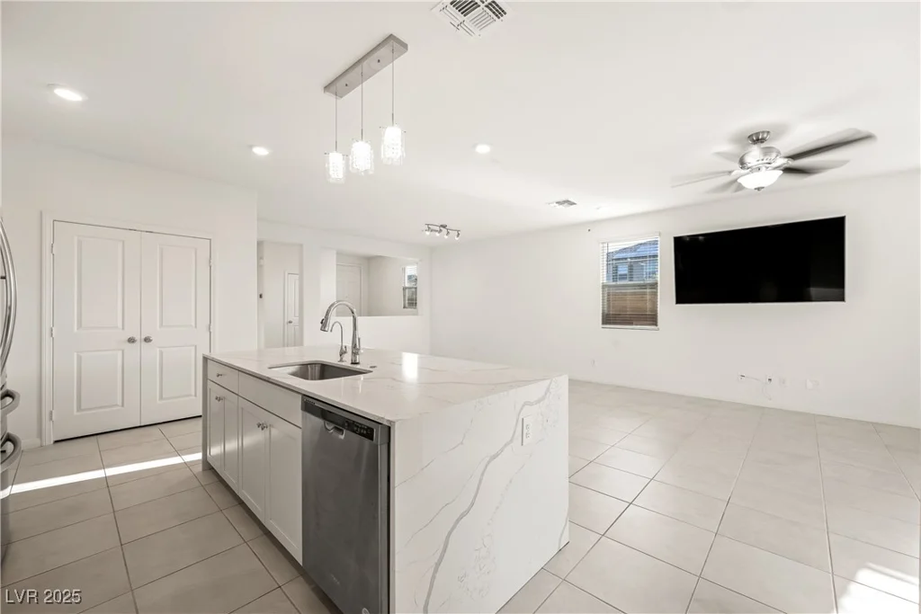 1106 Brilliant Meadow, North Las Vegas, NV 89086