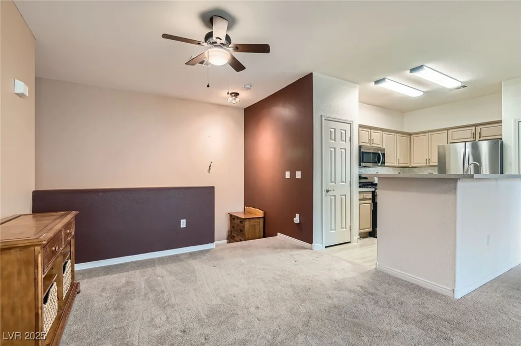 9303 Gilcrease, Las Vegas, NV 89149