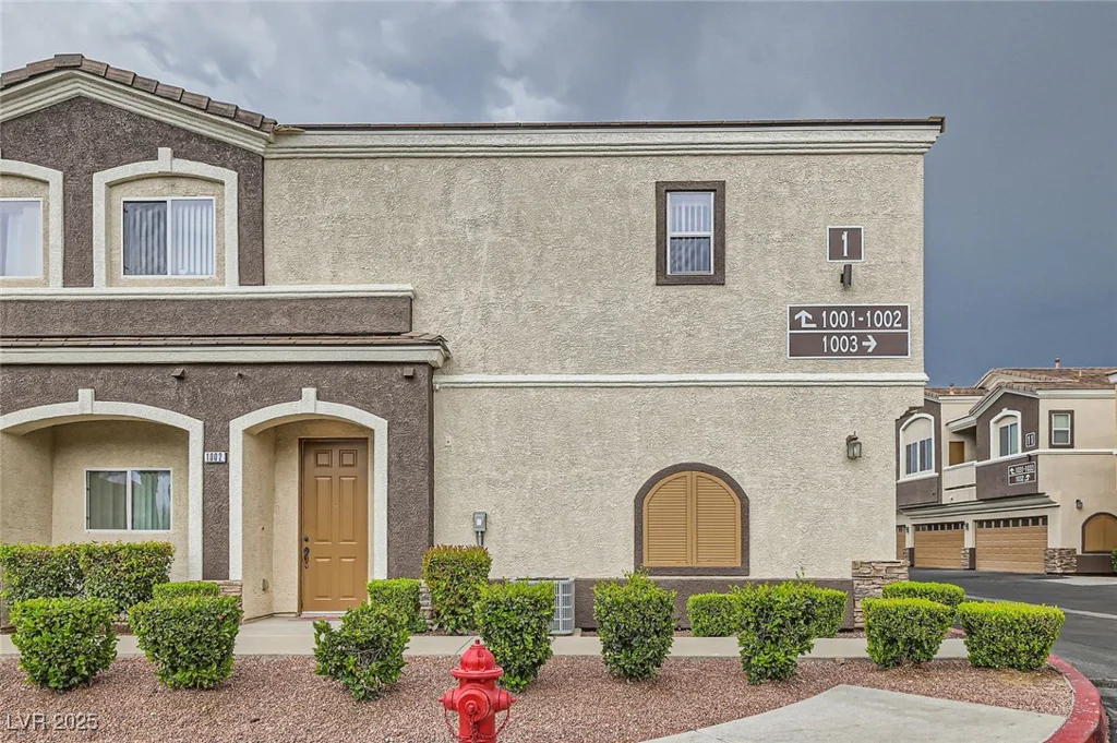 9303 Gilcrease, Las Vegas, NV 89149