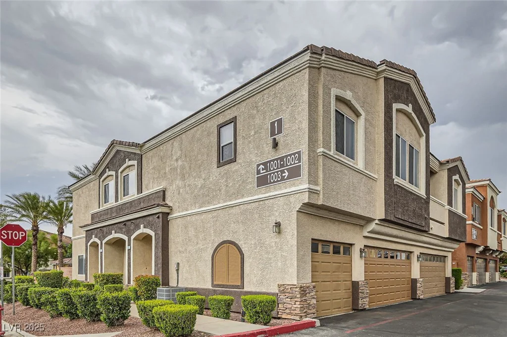 9303 Gilcrease, Las Vegas, NV 89149