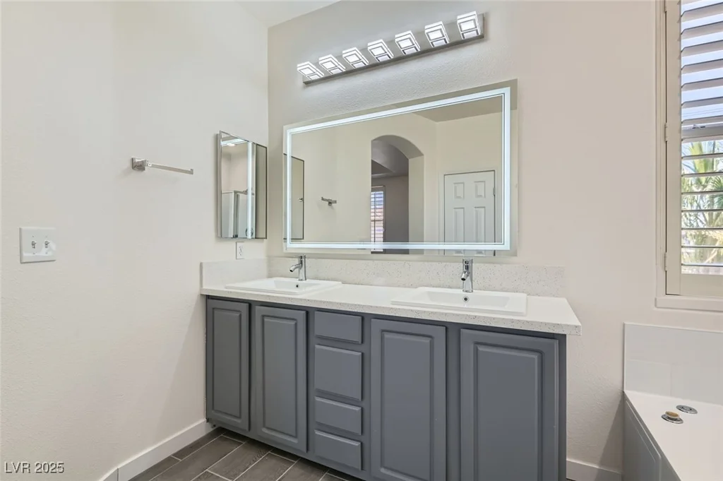 8040 Arcadian, Las Vegas, NV 89147