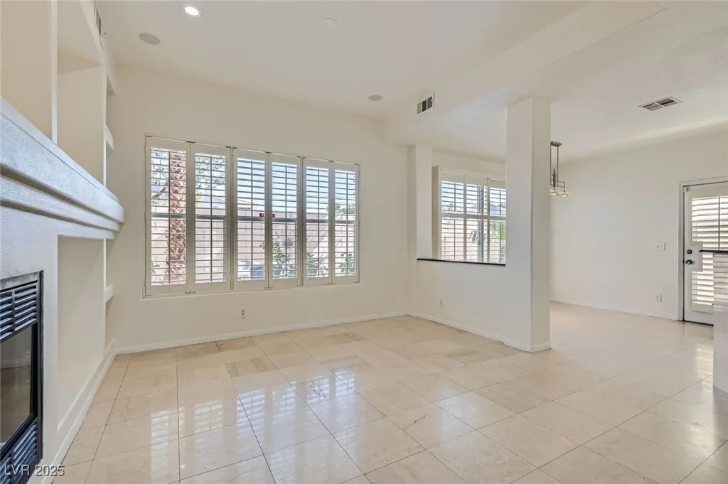 8040 Arcadian, Las Vegas, NV 89147