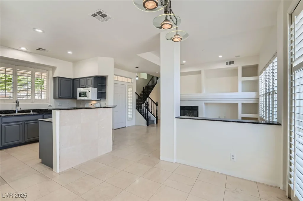 8040 Arcadian, Las Vegas, NV 89147
