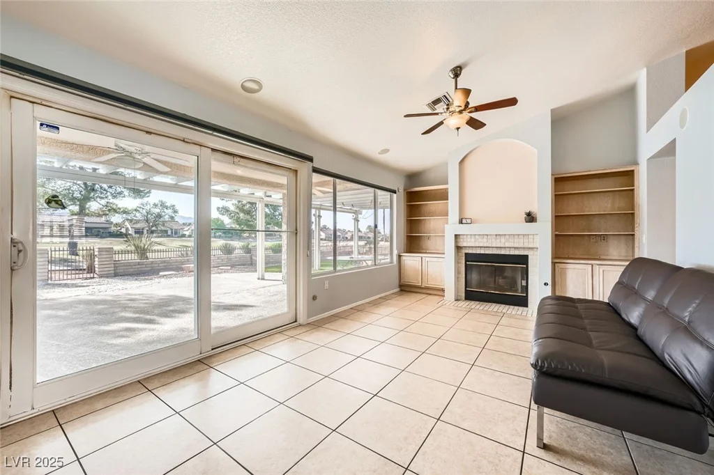 2829 Golf Links, Las Vegas, NV 89134