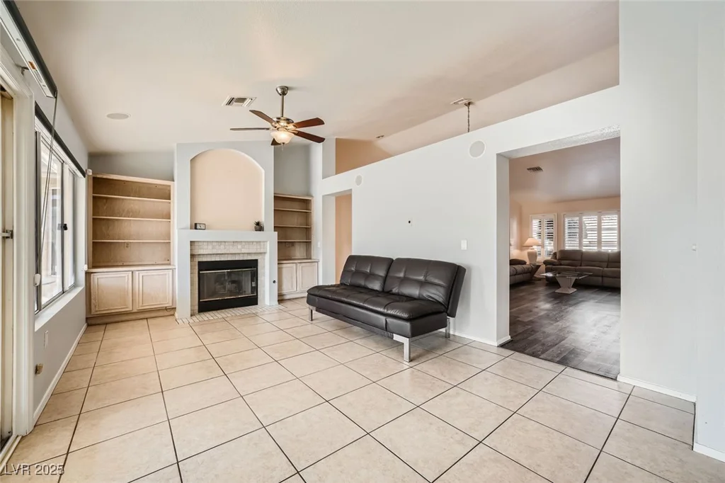 2829 Golf Links, Las Vegas, NV 89134