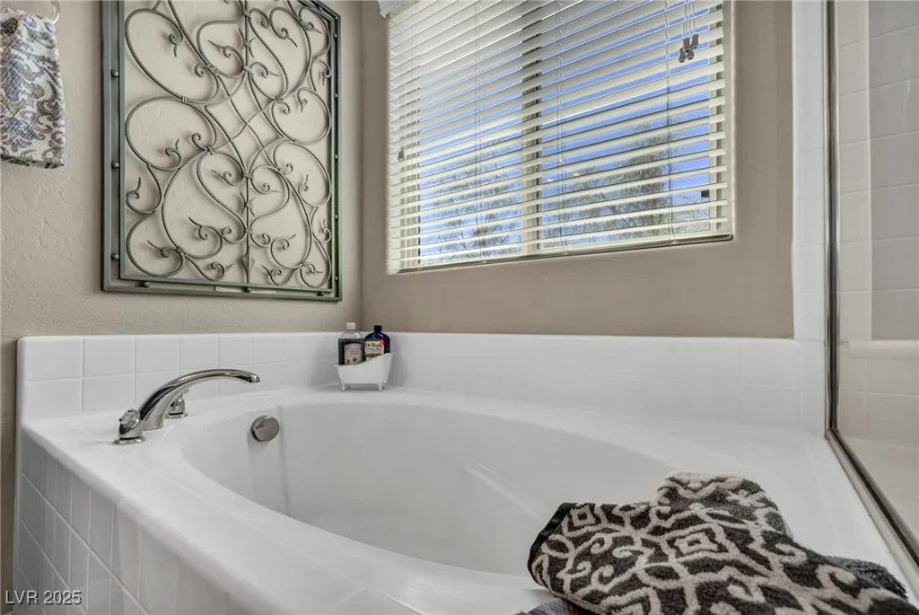 10692 Tulip Valley, Las Vegas, NV 89179