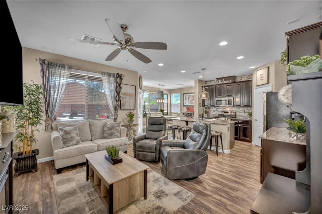 10692 Tulip Valley, Las Vegas, NV 89179