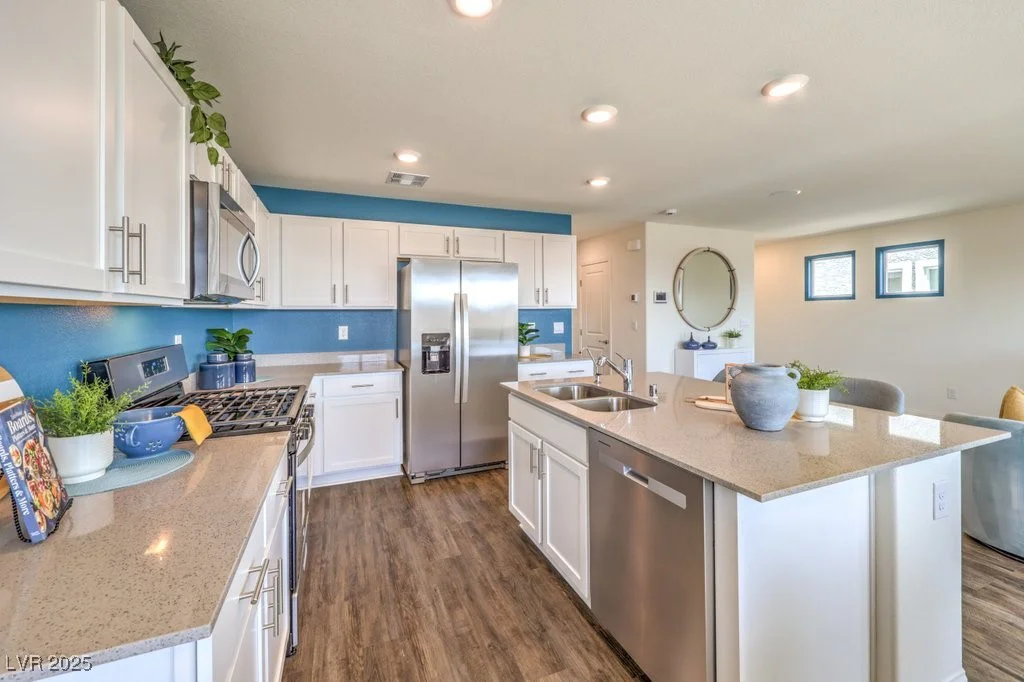 10400 LUNA MEZZO ST, Las Vegas, NV 89141