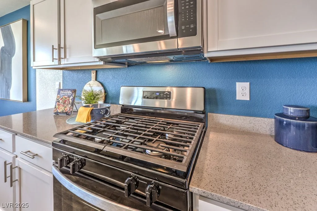 10400 LUNA MEZZO ST, Las Vegas, NV 89141
