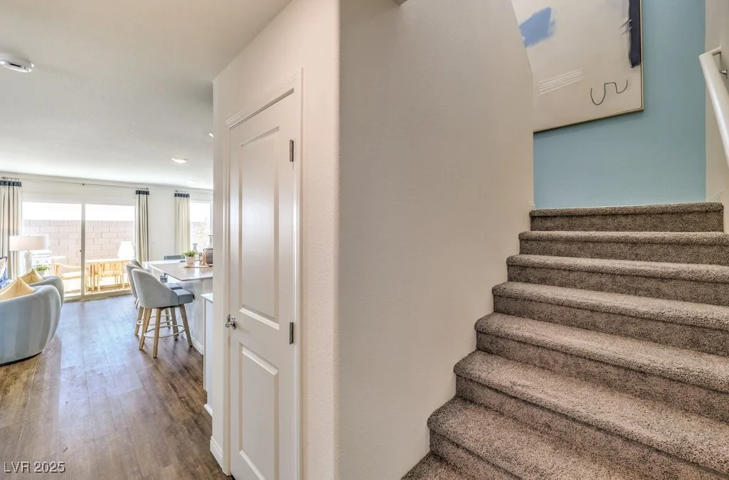 10400 LUNA MEZZO ST, Las Vegas, NV 89141