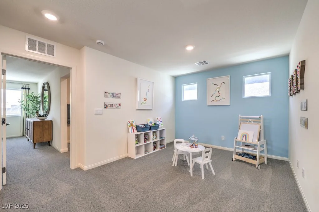 10400 LUNA MEZZO ST, Las Vegas, NV 89141
