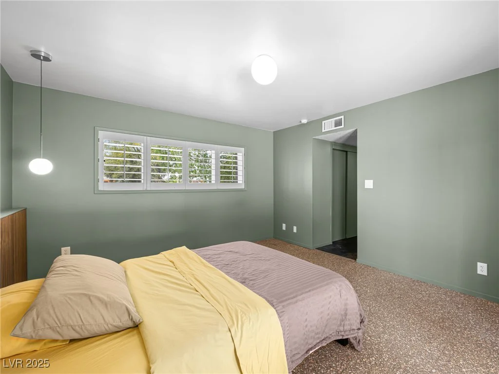 3212 Silver Saddle, Las Vegas, NV 89169