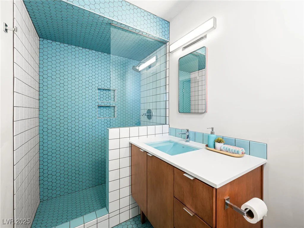 3212 Silver Saddle, Las Vegas, NV 89169
