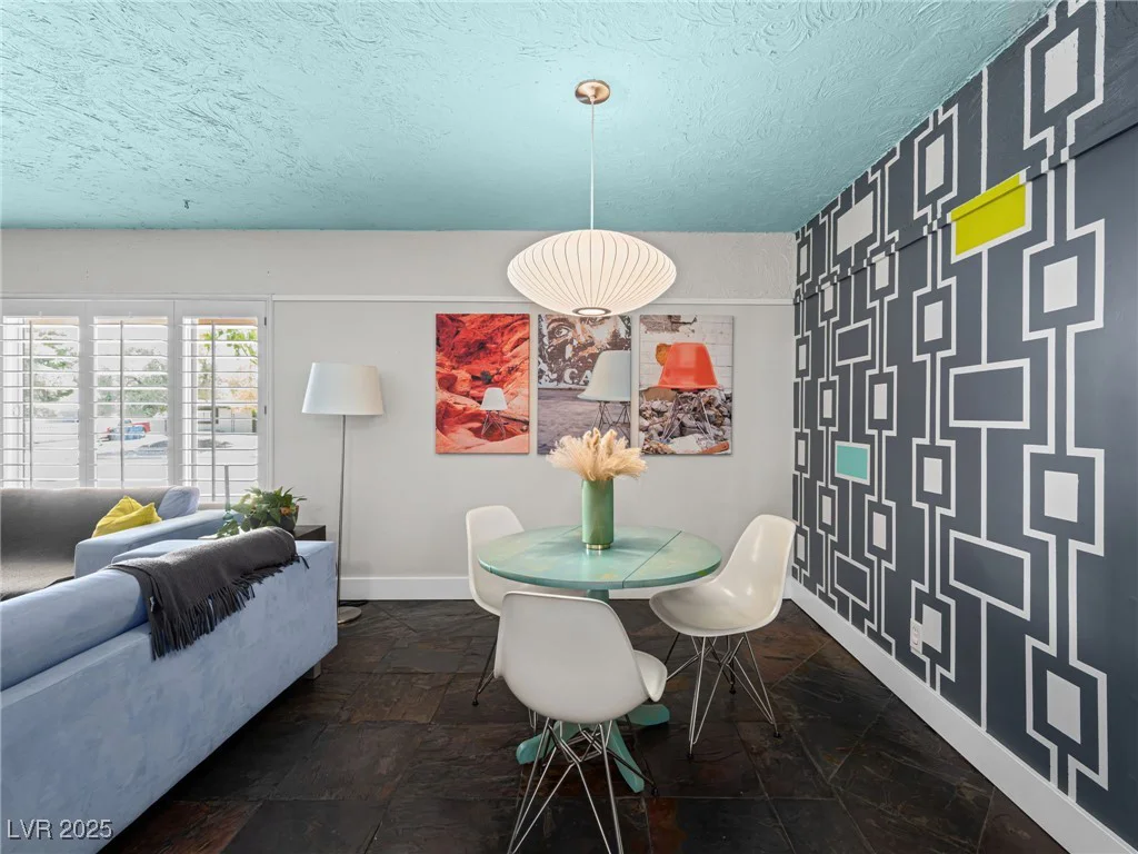 3212 Silver Saddle, Las Vegas, NV 89169