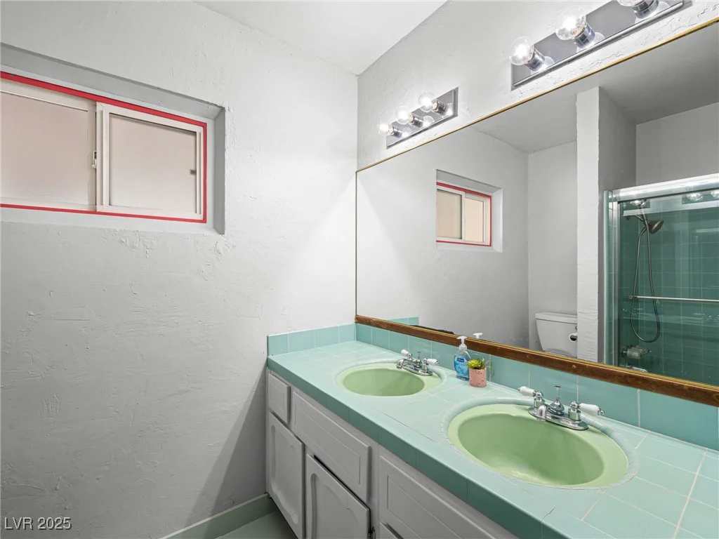 3212 Silver Saddle, Las Vegas, NV 89169