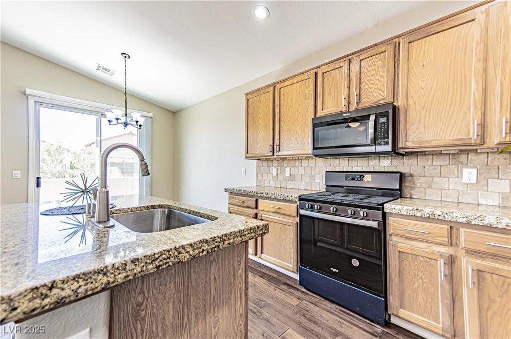 5079 Quiet Falls, Las Vegas, NV 89141