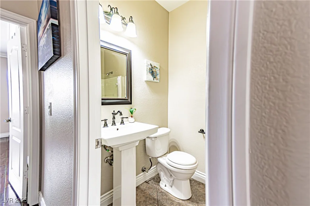 5079 Quiet Falls, Las Vegas, NV 89141