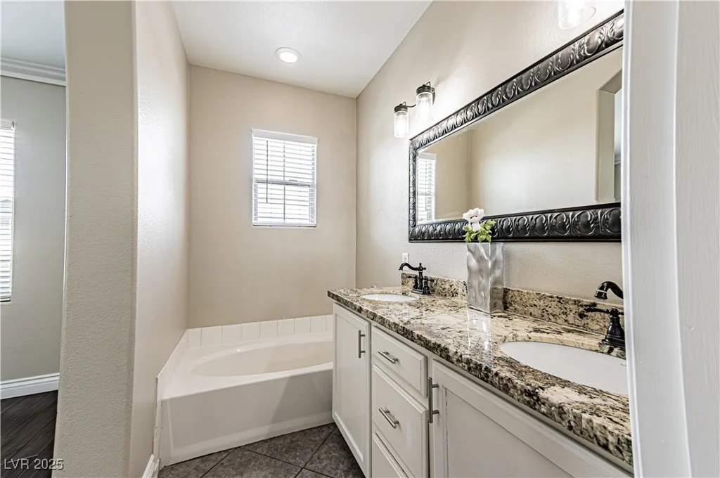 5079 Quiet Falls, Las Vegas, NV 89141