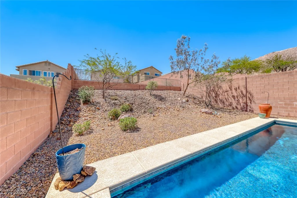 5079 Quiet Falls, Las Vegas, NV 89141