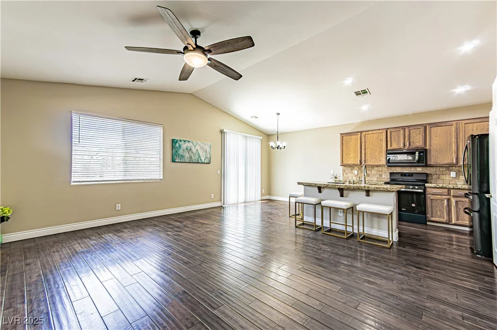 5079 Quiet Falls, Las Vegas, NV 89141