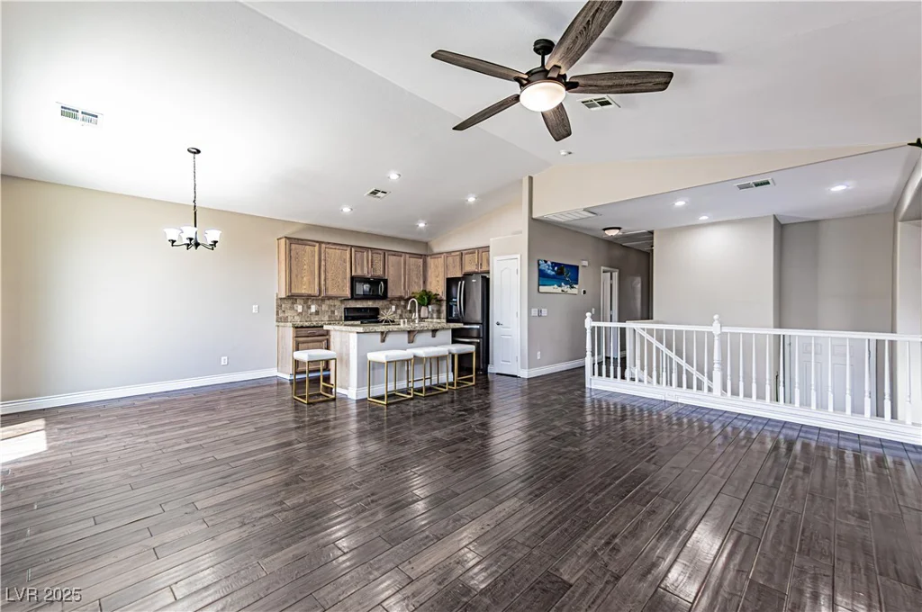 5079 Quiet Falls, Las Vegas, NV 89141