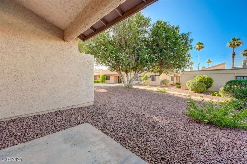 1850 Camino Verde, Las Vegas, NV 89119