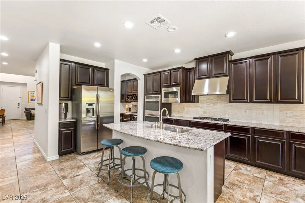 749 MIDDLE BEACH, Las Vegas, NV 89138