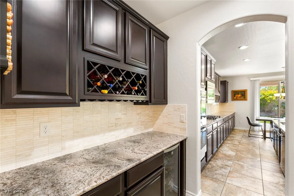 749 MIDDLE BEACH, Las Vegas, NV 89138