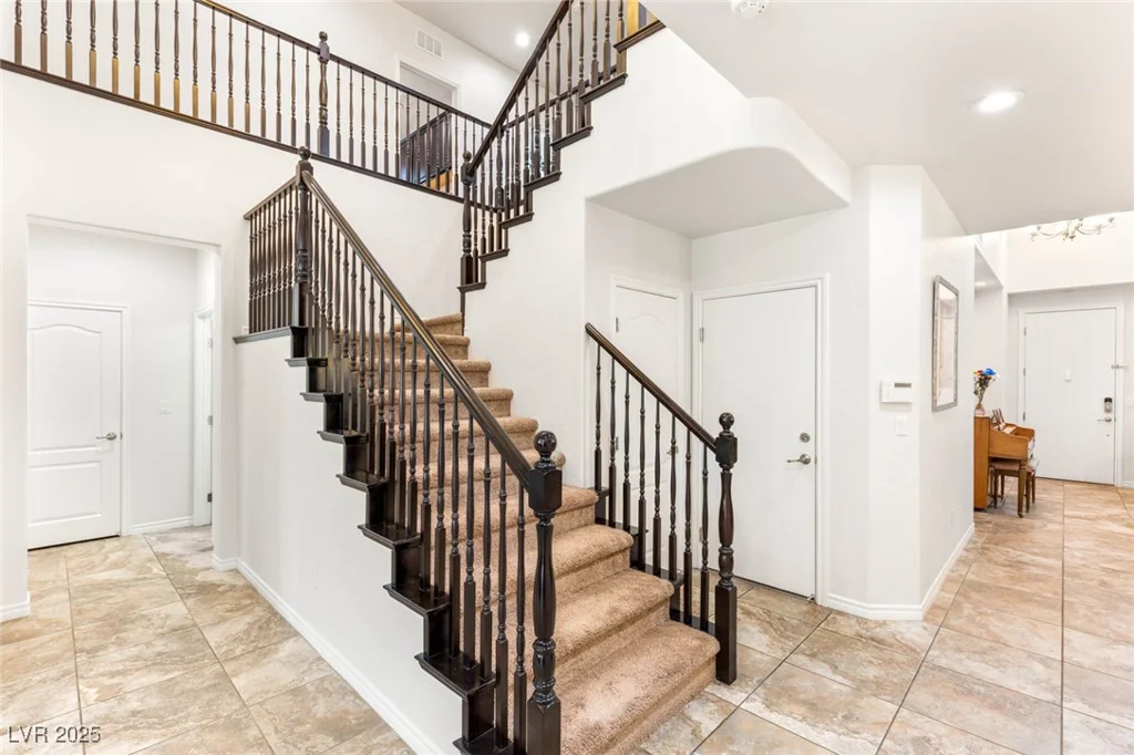 749 MIDDLE BEACH, Las Vegas, NV 89138
