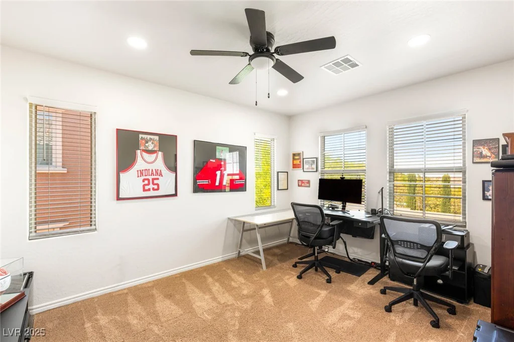 749 MIDDLE BEACH, Las Vegas, NV 89138