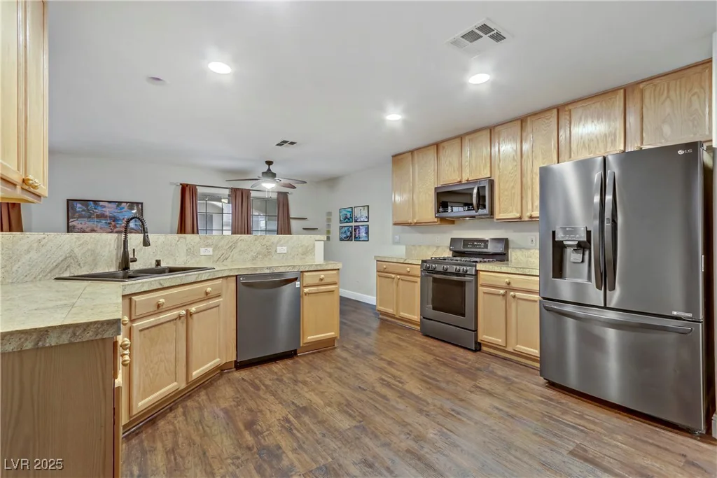 5465 Cardinal Ridge, Las Vegas, NV 89149