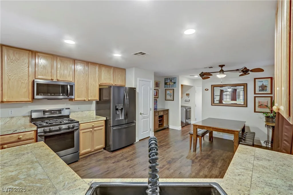 5465 Cardinal Ridge, Las Vegas, NV 89149